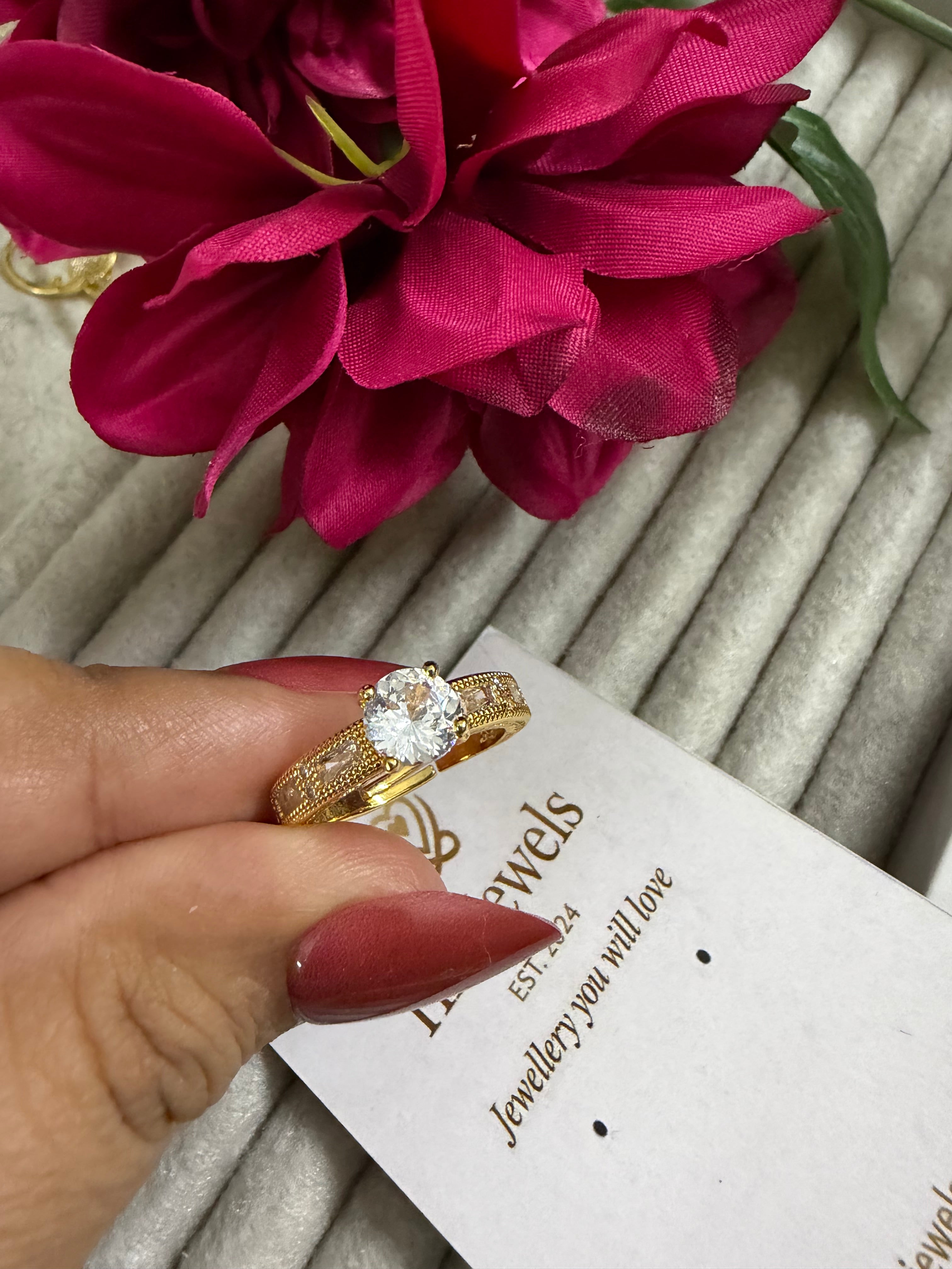 Adjustable Solitaire Ring