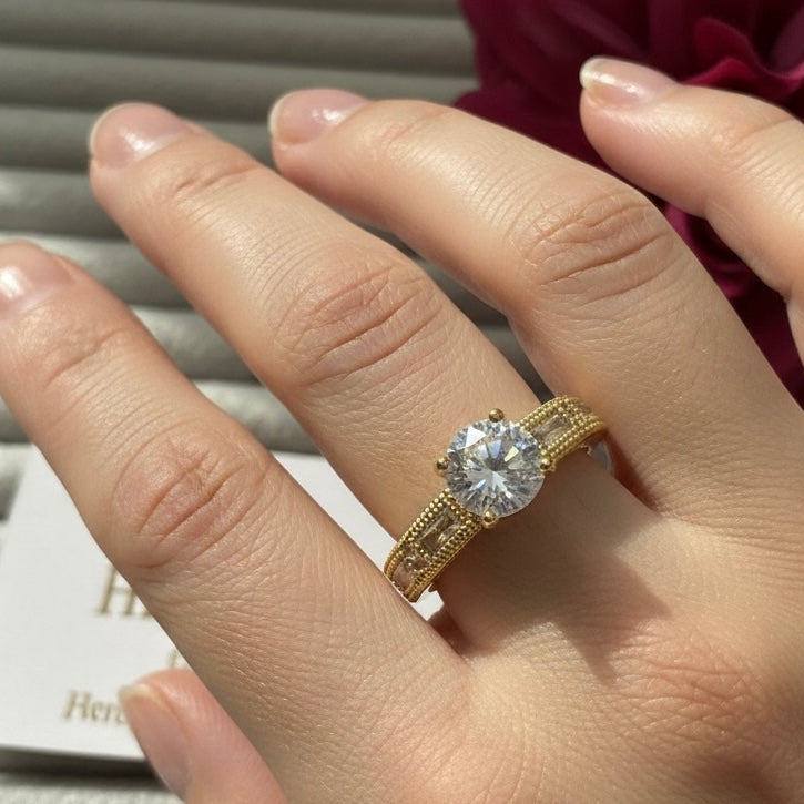 Adjustable Solitaire Ring