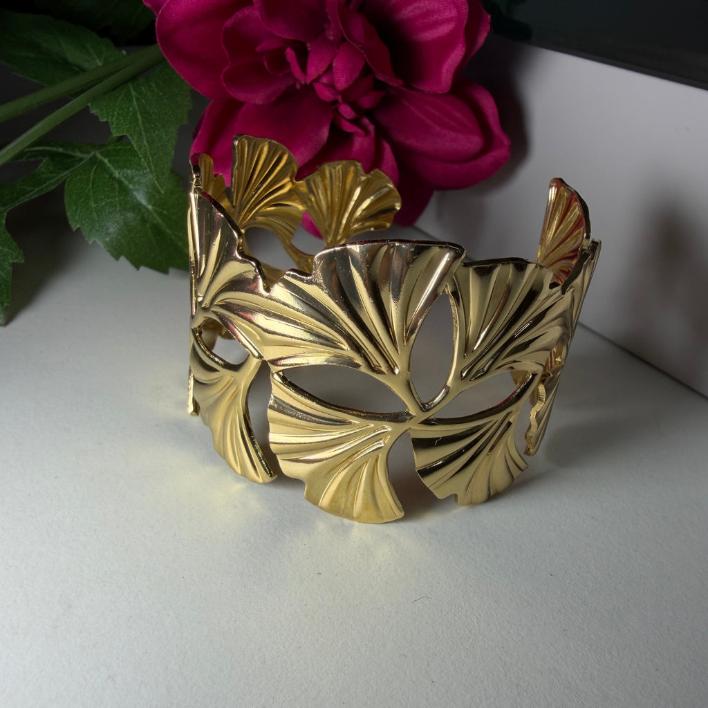 Antitarnish Leaf Cuff Bracelet