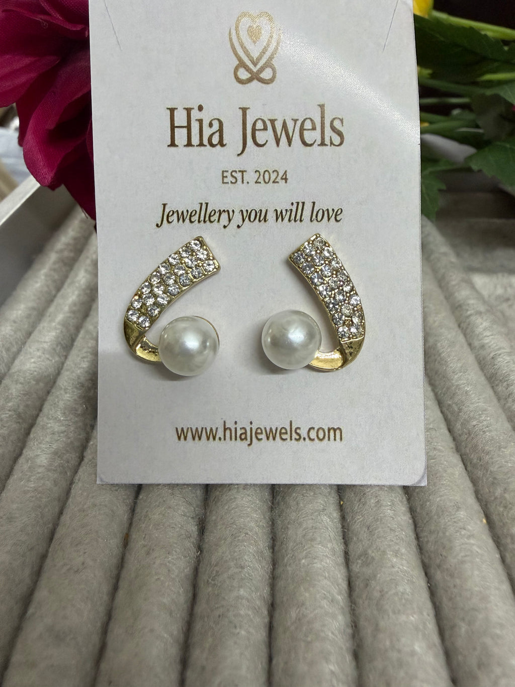 Pearl Curve Crystal Earrings