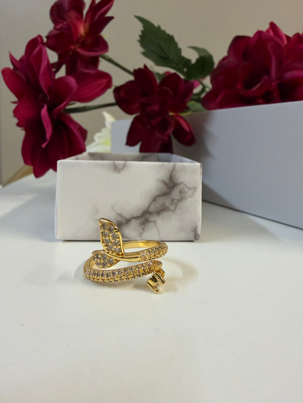 Gold Fish Tail Ring