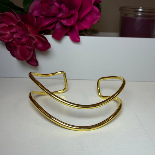 Anti tarnish Luxury Twist Bracelet