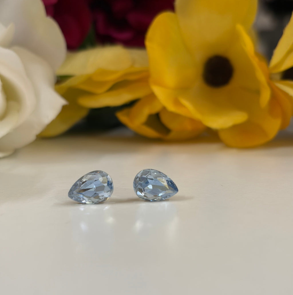 Luna Glow Teardrop Stud