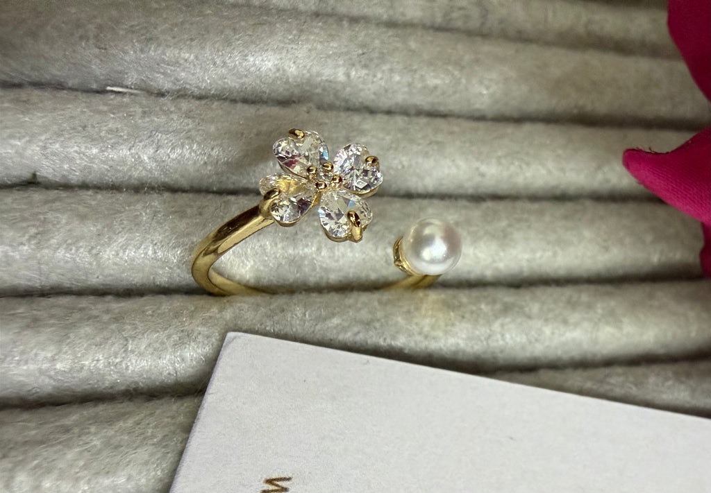 Adjustable Pearl Flower Ring