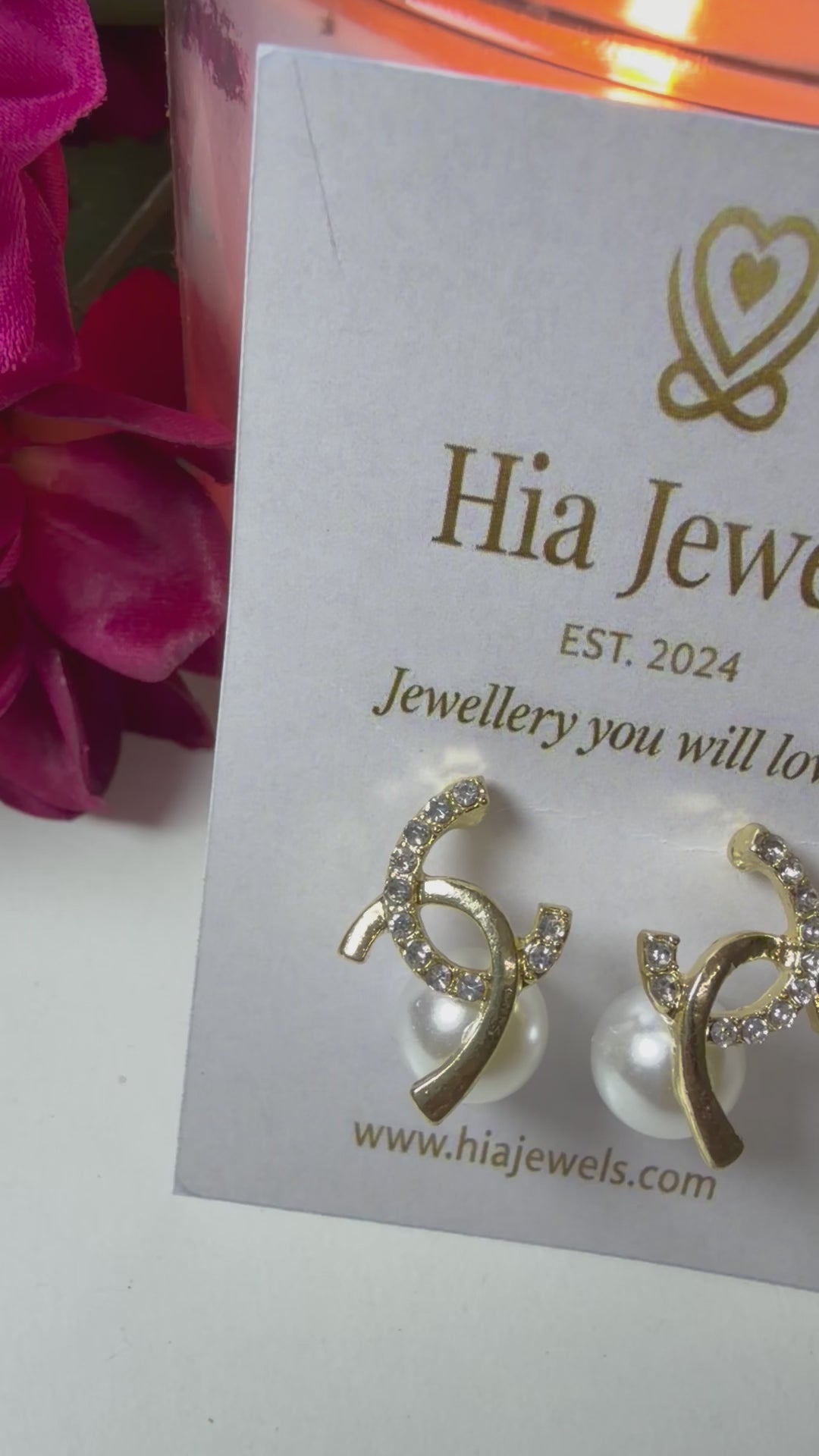 Pearl Curve Twist Earrings