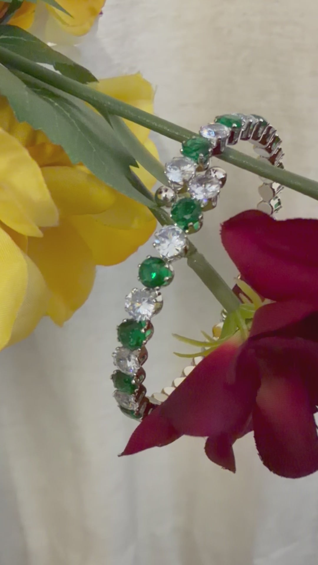 Emerald White Bracelet